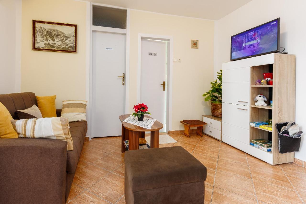 Apartment Zalac سلوني المظهر الخارجي الصورة